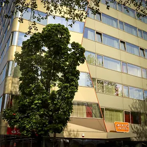 Otel Simm's - Cityhotel Next To Metro U3